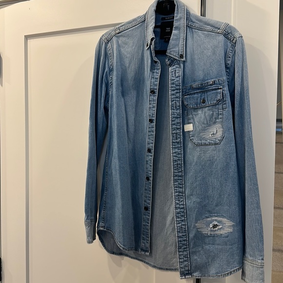 Mens distressed jean material shirt - Picture 1 of 4